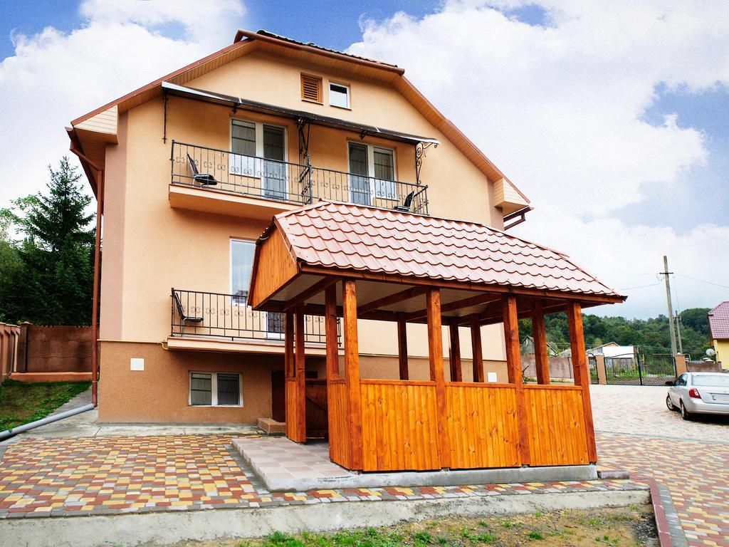 Hotel Sadiba "Lisova Pisnia" Synjak Exterior foto